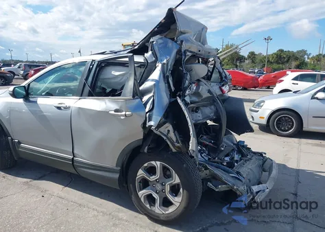 2019 Honda Crv z USA, uszkodzony, nr VIN 7FARW2H83KE014317